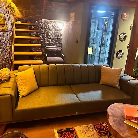 Novella Isikli (Rize)