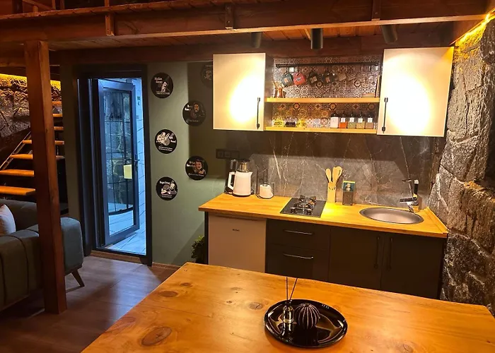 Novella Isikli (Rize)