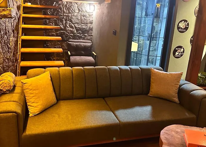 Novella Isikli (Rize)